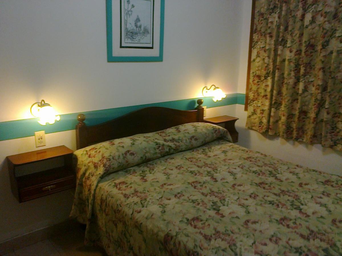 Hotel Plaza تريس آرويوس المظهر الخارجي الصورة